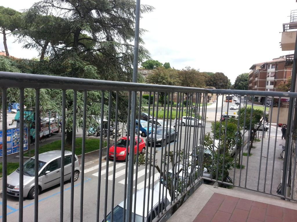 Ferienwohnung A Due Passi Dal Treno Pisa Exterior foto