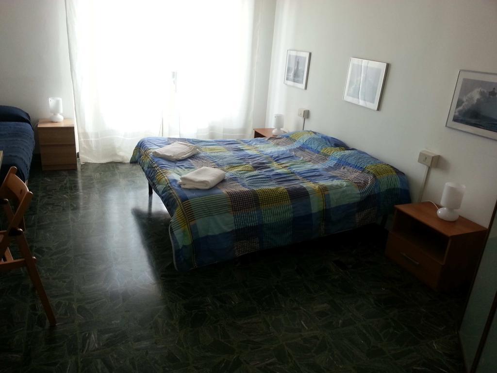 Ferienwohnung A Due Passi Dal Treno Pisa Zimmer foto